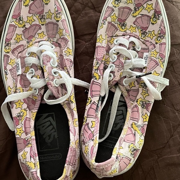 Vans Nintendo Princess Peach - Picture 3 of 5